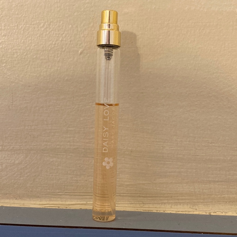 Marc Jacobs Daisy Love Travel Spray Perfume